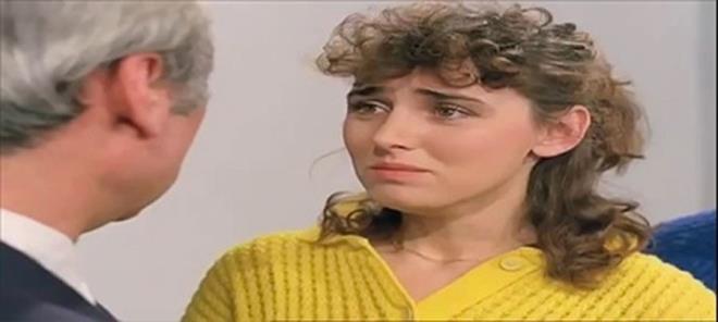 Mge Akyama'n son hali grenleri artyor. Son dnemde oynad dizilerde onu kimse tanyamad.