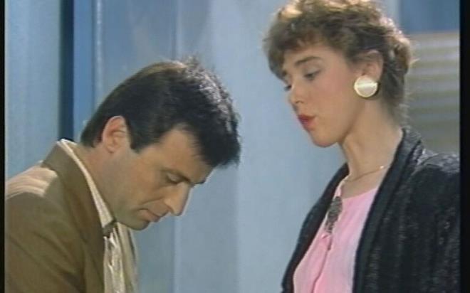 Biz onu en ok Kemal Sunal ile oynad aban Pabucu Yarm, Gurbeti aban filmleri ile tanyoruz.