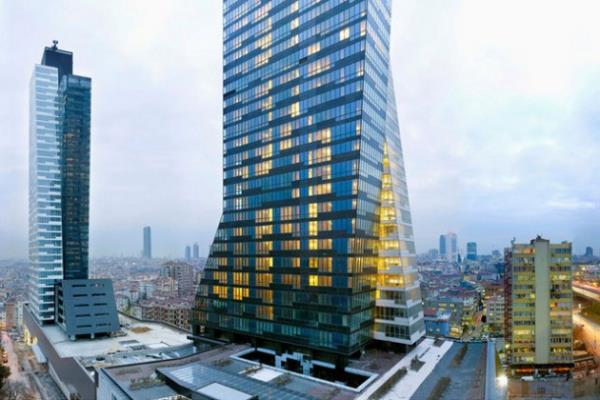 Trump Towers (Mecidiyek�y): 3 saate kadar �cretsiz. 4 saat 9 TL, 5 saat 10 TL