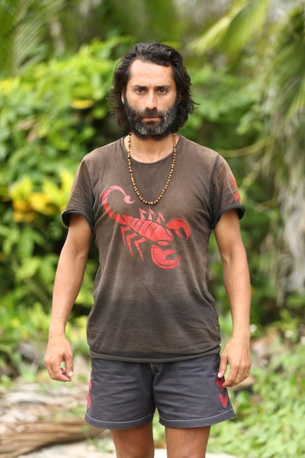 Survivor'da piman olduun birey yaptn m?<p>     Yllar nce gelmediime bin pimanm keke yllar nce gelseydim ok istiyordum ben gelmek. Ksmet olmad. Gelmeyi ok istiyordum ama hi bavurmadm. yle de enterasan bir durumum vard. Ama bu sene ok istedim kendim bunu dile getirdim ve nasip oldu. Rabbimin yazs bu ok kt bir olaydan ktm. er kaps belki kapand hayr kaps ald. yi ki gelmiim, asla bir daha gelmem diyenler var. Ama ben bkez daha arsalar bir daha gelirim. nk Survivor bana ok ey retti.