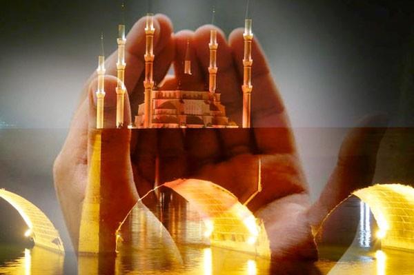 Hazreti mer'in cuma duas : Abdullah bin mer buyurdu ki: Hceti olan bir kimse aramba, Perembe ve Cum&#8217;a gnleri oru tutsun. Cuma gn temizlenip namaza gitsin. Az veya ok sadaka versin. Namazdan sonra u dy okursa Allah tel&#8217;nn izni ile ds kabl olur...