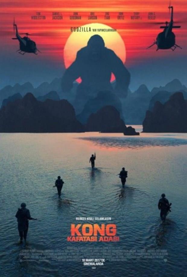 <p><b>"Kong: Kafatas Adas"</b></p>  <p>  Jordan Vogt Roberts'in ynettii ve Tom Hiddleston, Samuel L. Jackson, Bride Larson, Toby Kebbell, Thomas Mann ile John Goodman'n oynad "Kong: Kafatas Adas" izleyici ile bulutu.</p>  <p>  Senaryosu Derek Connolly, Max Borenstein ve Dan Gilroy lsne ait olan film, bir grup aratrmacnn Pasifik'te bir aday kefe karak devasa yaratklarla karlamalarn anlatyor.</p>  <p>  Aksiyon ve macera trndeki yapm, Pasifik Okyanusu'nda yer alan ssz bir aday kefetmek iin bir araya gelmi bilim insanlar, askerler ve maceraperestlerden oluan bir grup insann hikayesinden yola kyor.</p>