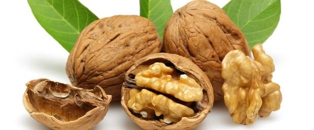 6)Gnde 42 gram ceviz tketmenin, kalp-damar hastalklarnn iki risk faktr olan non-hdl kolesterol ve apolipoprotein-b&#8217;yi anlaml dzeyde azaltt tespit edilmitir.