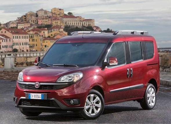 5.000 TL peinatla Fiat Doblo ya da Fiorino sahibi olma frsat sunulurken, kampanya 31 Mart'ta sona eriyor.  <br>  Doblo, Fiorino, Fullback, Ducato veya Pratico aralar iin ise 24.000 TL&#8217;ye 20 ay vadeli 0 faizli kredi imkan sunuluyor.