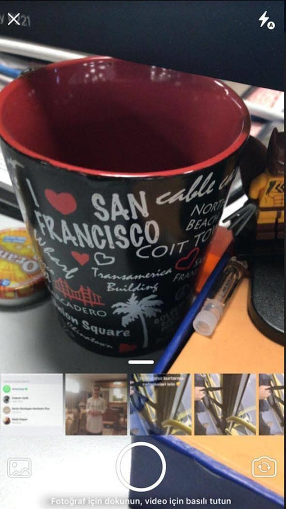 Google Play Store'da Whatsapp'n bu gncellemesinin ardndan pek ok kullanc en dk puan olan bir yldz verirken, sosyal medyada da kullanclar Whatsapp'n yeni halinden duyduu memnuniyetsizlii dile getirdi. Bunun en nemli sebebi ise Favori rehber zelliinin kaldrlm olmas!