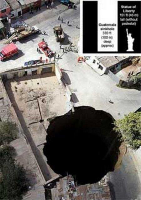 Chuquicamata ukuru: Chuquicamata ili'de bulunan bir bakr madeni