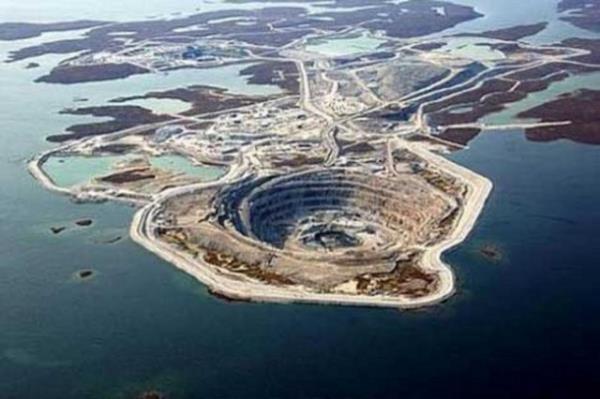 DIAVIK ELMAS MADEN: Kanada'da bulunan Diavik Elmas Madeni.