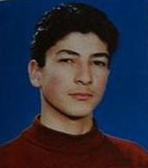 Yakkllyla daha lise zamanlarnda "kendi apnda" nam salan bu nly tandnz m... ekik gzleri ve uzun boyuyla bugn ekranlarn en gzdelerinden biri olan bu nl oyuncu bakn kim.