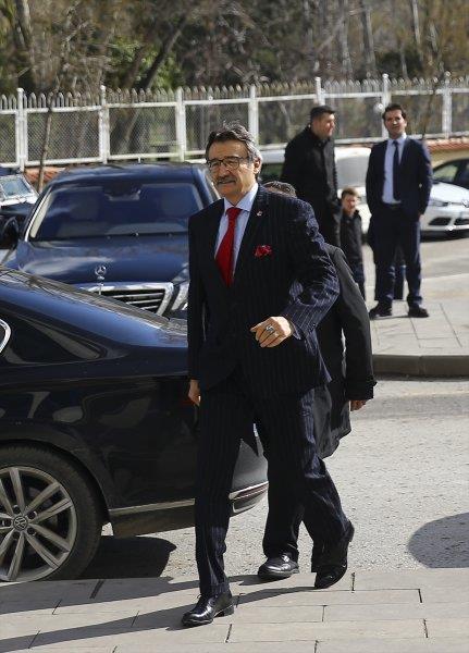 Eski Devlet Bakan Krat Tzmen