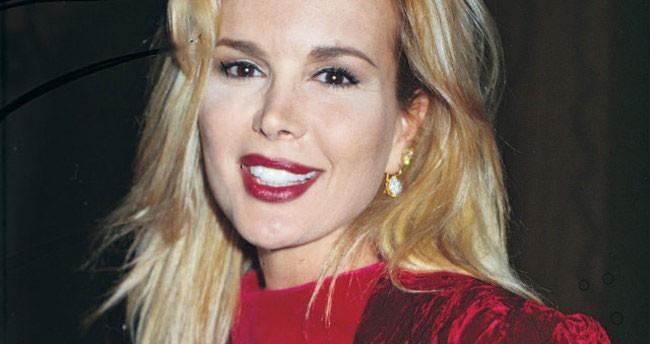 Harika Avc daha ncede gzaltna alnmt. Gzaltna alnma nedeni olarak ise 2016 ylnda fr Emre Ekinci'yi tehdit edip dvdrd davadaki yakalama karar gsterilmiti. 57 yandaki arkc iddialarn gereini yanstmadn aklamt.