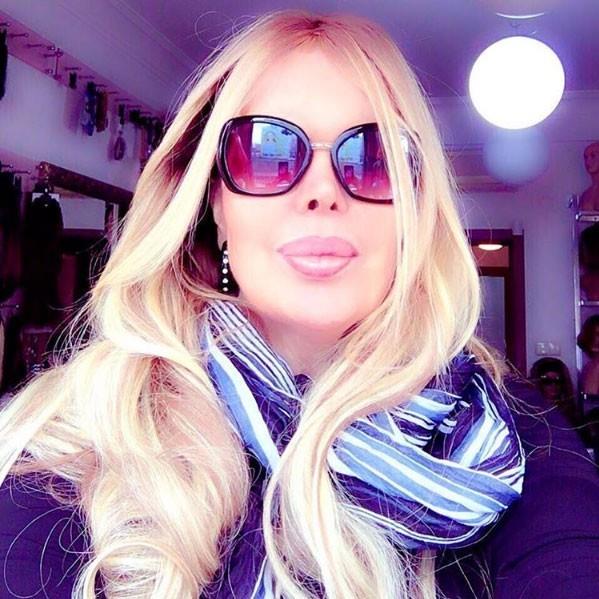 Harika Avc ve ofr Emre D. arasndaki hukuk sava devam ediyor. Daha nce Harika Avc'dan kendisini dvdrtt gerekesiyle ikayeti olmutu. Harika Avc'nn iakyetten sonra karakole gtrlm, ifadesi alndktan sonra serbest braklmt. Ancak ofr Emre D. Harika Avc'dan bu sefer kendisini ldrteceini sylerek ikayeti oldu... ofr Emre E., son dnemde Harika Avc'nn maddi durumunun ktye gitmesi sonucu maan alamamaya balad. Gen ofr, bir mddet sonra nl arkcdan biriken maan istedi. Bunun zerine Avc ile tartan Emre E. iten ayrld.