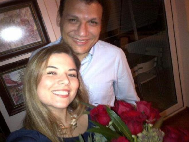 '10 yz bin milyon baloncuk'un zerinden neredeyse 25 yl geti. O kk kz byd, evlendi ve anne oldu.<p>  st dzey ynetici olan Yaln Akalan ile hayatn birletiren Seda Renda imdilerde turizm sektrnde.