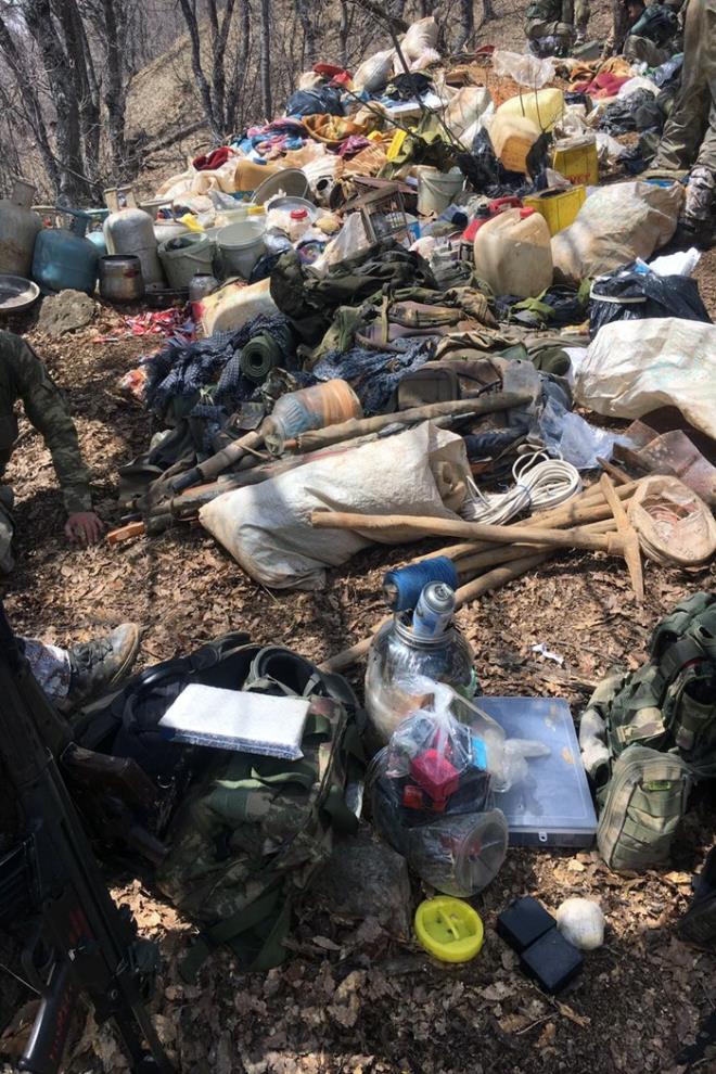 "RGTN ZEL GC, BOMBA VE PATLAYICI UZMANI"    ldrlen 14 PKK ile ilgili yaplan ilk tespitte, k stlenmesinden kmak iin hazrlk yapan bir grup olduu, bu grubun da ok zel eylem iin plan yapt belirtildi. Bir askeri yetkili, grubun szde Dersim eyaleti dou cephesi zel gc olduu ve direk olarak Kandil&#8217;den talimat ald iddiasnda bulundu.