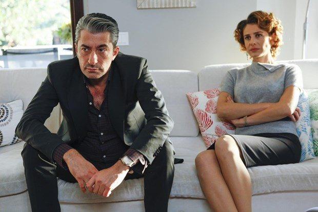 Karga Seven ayrca, son olarak &#8216;Parampara&#8217; dizisiyle ekrana gelen Erkan Petekkaya ile Fox Trkiye&#8217;de yaynlanacak bir baka dizi iin yeni senaryo hazrl iinde. Ad henz aklanmayan yeni dizinin eyll aynda yaynlanmas bekleniyor.