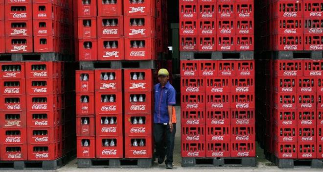 Bu gmenlerin imdi nerede olduunu bilmediklerini kaydeden kaynak, teneke kutularn kolayla doldurulup Kuzey rlanda&#8217;ya satlmadan nce st ak bir kamyonla fabrikaya getirdiini de belirtti.