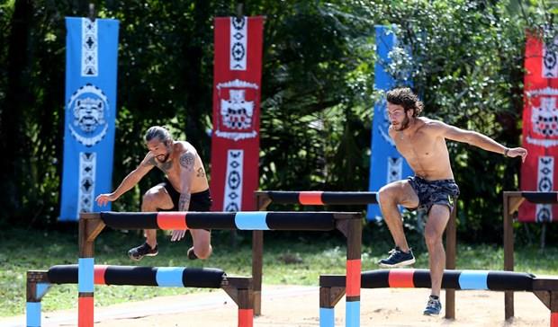 <p>Survivor'da nller ile gnlller takm elemeye kalacak iki kiinin belli olaca dokunulmazlk oyununda kar karya geldi.</p>    <p>Nefes kesen ve finale kalan oyunu 6 oyun sonra nller takm kazand.</p>