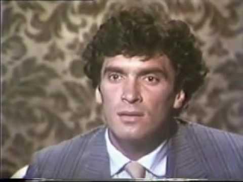 Aslnda spor doktoru, fizyoterapist olan Tark Tarcan'n  &#8216;Fahriye Abla&#8217; gibi Trk sinemasnda nemli yeri olan bir film ile balayan sinema serveni, onlarca film ve televizyon dizisi ile devam etti.