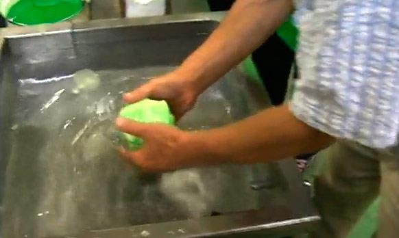 Byk marulun zerine son kk paray da ekleyince, gereinden ayrt edilemez hale geliyor.