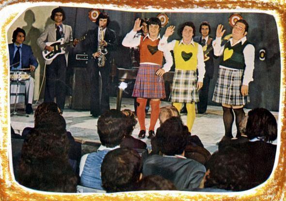 Rfat Ilgaz'n "Hababam Snf" romanndan Umur Bugay tarafndan senaryosu uyarlanan, 1975 Ertem Eilmez yapm "Hababam Snf" sinema filminde; Kemal Sunal - nek aban, Adile Nait - Hafize Ana, Halit Akatepe - Gdk Necmi, Tark Akan - Damat Ferit, Mnir zkul - Kel Mahmut, Muharrem Grses - Okul mdr Muharrem Gr, Ayen Gruda - Yarma Sunucusu rolleri ile hafzalara kaznd.