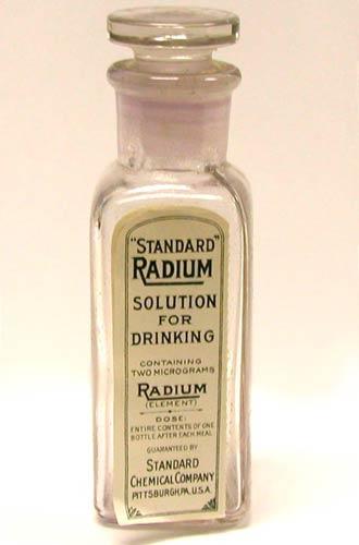 20. yzyln salk rn: radyoaktif su. Bu sularn ieriinde radyum bulunuyor. Her yemekten sonra tm ienin iilmesi tavsiye edilen kullanm dozu...
