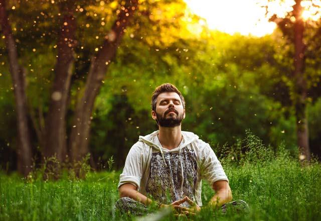 2.Aama: Nefesinizi 7 saniye boyunca tutun.