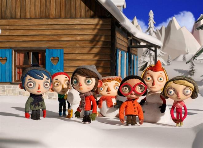 <strong>6. My Life as a Courgette</strong>  Courgette, 9 yandaki ocuun takma addr.Annesinin ani lmnden sonra bir polis memuru olan Raymond yetimhanede Courgette ile ilgilenmektedir. Balarda Courgette bu yeri dmanca ve yabanc olarak grse de polis memurunun da yardmyla yeni arkadalar edinecek, gvenmeyi, kendine yeni aile kurmay ve gerek sevgiyi renecektir.  Senaryosunu Tomboy'un ynetmeni ve senaristi Cline Sciamma yazd. Hem karanlk hem naif tarzyla her yatan izleyiciye hitap eden film, dnya prmiyerini Cannes'n "Ynetmenlerin 15 Gn" Blm'nde yapt. Ayrca dnyann en saygn canlandrma festivallerinden Annecy&#8217;de En yi Film ve zleyici dlleri kazand.