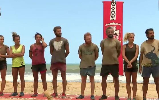 nller takmndan Sabriye, "ok yanl szler syledim. ok pimanm. Trk halkndan, sevenlerimden, Serhat Akn'dan ok zr diliyorum. Bir daha yaanmayacak. Sinirle sylenmi biz sz" eklinde konutu.