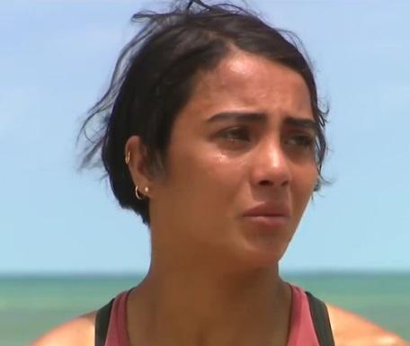 Baz eylere tlerans gsterebildik diye bunun bir zerine kma, iddetsel enerji ,insanlarla ilgili ok taciz edici cmleler Survivor'da asla kullanlamaz. Bunu kabul etmiyoruz. Net bir uyarda bulunuyorum. Bu olayn tekrar olamayacayla ilgili Sabriye'den garanti istiyorum. Tekrarlanrsa ar bir yaptrm yapacaz" ifadelerini kulland.