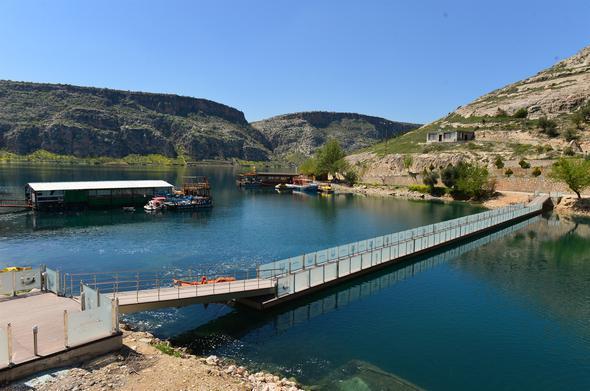 Ziyaretilerin blgeyi daha fazla kefetmesini istediklerini belirten Kurt, bu amala mevcut turizm yatrmlarna farkl bir boyut kazandrma amacnda olduklarn ifade etti.