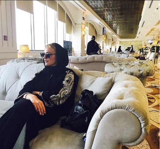 Oyuncu Meryem Uzerli, sabah 05.36'da sabah ezann dinlerken ektii bir videoyu sosyal medya hesabndan paylat.