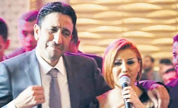 27 Eyll 1997 ylnda Eyp&#8217;te, bir ihannda dkkan bulunan Mahmut Bulut, iyerine gelen iki kii tarafndan kurun yamuruna tutularak ldrld. stanbul Emniyeti, balatt soruturmada cinayetten bir yl sonra iki pheliyi gzaltna ald.