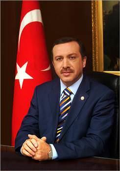 15 Mart 2003 tarihinde Babakanlk grevini stlenen Recep Tayyip Erdoan, aydnlk ve srekli kalknan bir Trkiye idealiyle, hayati neme sahip birok reform paketini ksa sre iinde uygulamaya koydu.