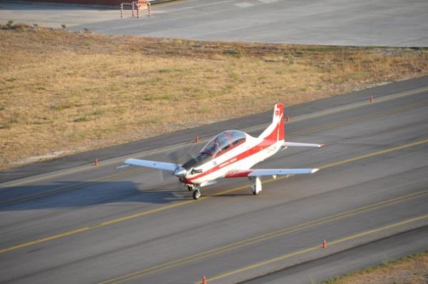 Silahl Kuvvetleri'nin eitim ve silahl hafif yakn hava destei ua ihtiyalar iin TUSA-Trk Havaclk ve Uzay Sanayii A.. mhendisleri tarafndan tasarlanarak retilen Temel Eitim Ua "HRKU", yer testleri ile taksi testlerini tamamlamasn takiben, TUSA'n, Kazan tesislerinde "lk Uuunu" baaryla gerekletirdi.