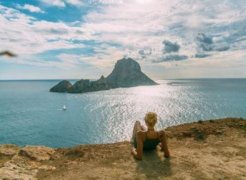spanyol hkumeti, aday bir doa rezervi ilan ederek ziyaret edilmesini yasaklamtr.