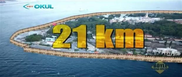 Her bir defa eklenerek ilerleyen surlarn son hali 21 kilometreyi buluyordu