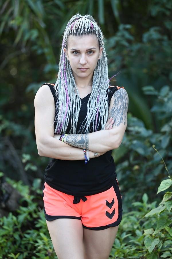 Elif: 63 kilo ile geldi