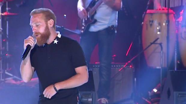 Geen senenin ark yarmas ampiyonu Gizem Memi'in de geceye katld ark yarmacnn kazanan ise finalde Furkan oldu. <p>    Furkan bylece Survivor 2018'in ark yarmasna konuk olarak gitme ans kazand.