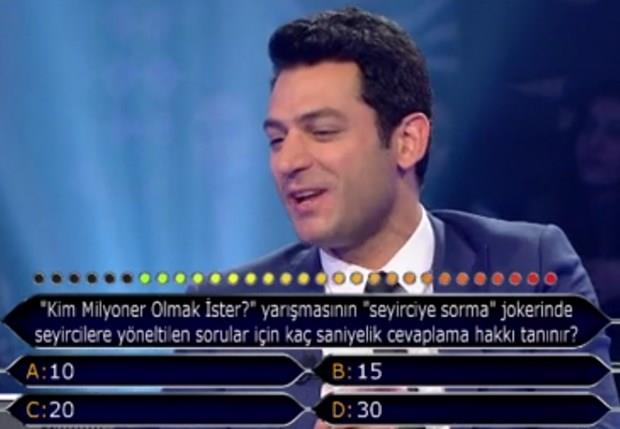 Murat Yldrm&#8217;n sunduu yarmada, Ezgi Ulubayrak adl yarmacnn nc sorusu yleydi: <p>    "Yarmann seyirciye sorma jokerinde seyircilere yneltilen sorular iin ka saniyelik cevaplama hakk tannr?"