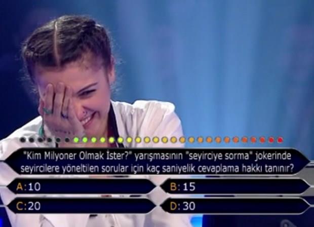 10, 15, 20 ve 30 seenekleri arasnda kalan yarmac, seyirci joker hakkn kullanmak istedi.