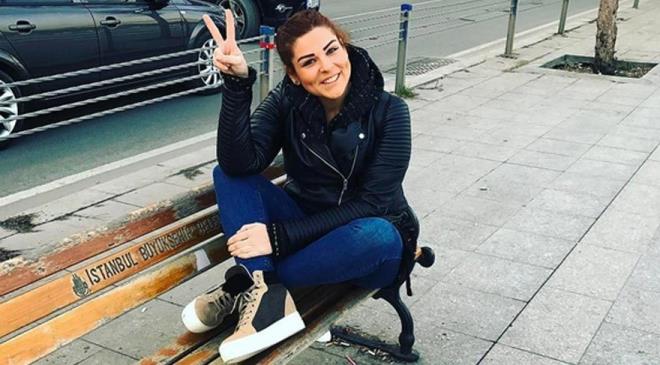 ok Gzel Hareketler Bunlar programnn oyuncularndan biri olan Pelin ztekin'de 70 kilo vermiti.