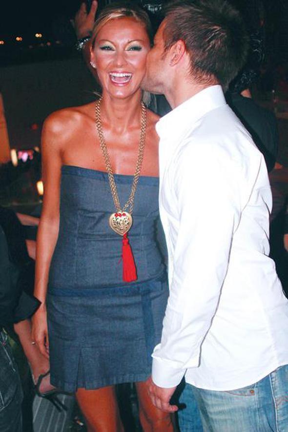 Pnar Altu ve Yamur Atacan, dizi setinde tant ve aklar magazin gndemine bomba gibi dt.