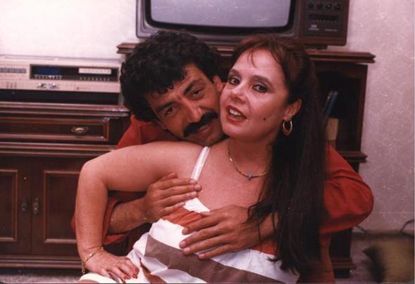 Sanat dnyasnn en grkemli aklarndan biriydi Muhterem Nur ile Mslm Grses.Onlar resmi olarak evli deillerdi. Ama birlikteliklerini nl sanatnn lmne kadar srd. ift Malatya'da bir konserde tant.