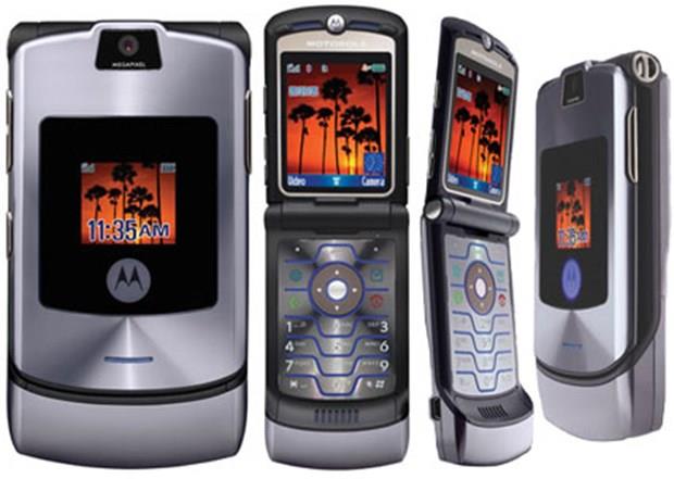11- Motorola RAZR V3<br>    Arlk: 95 gram