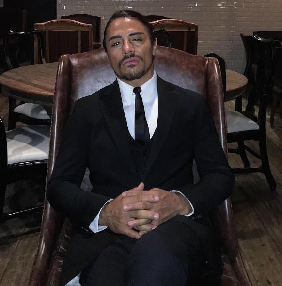 Futbolcusundan, sanatsna kadar dnyada herkesin konutuu Nusret bir kez daha gndeme gelmeyi baard.