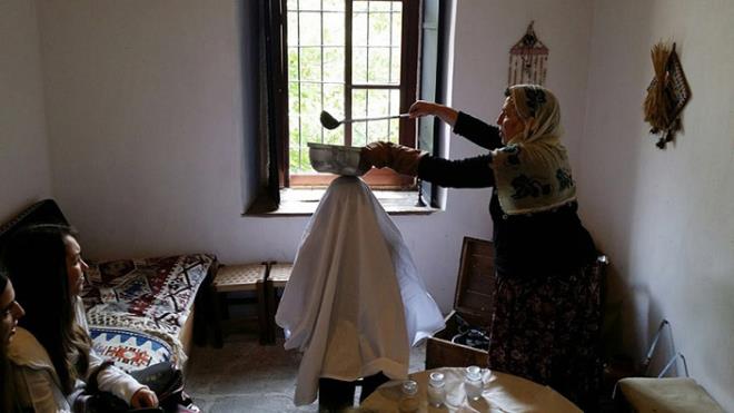 Türklere Çok Da Yabancı Olmayan 10 Şaman Geleneği - Foto Galeri - Memurlar.Net