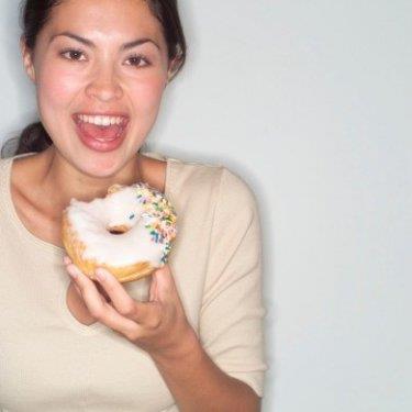 Sabahlar ie giderken kahvalt hazrlayp yeillikler, domates, salatalk, peynirle renklenen bir sofra kurmak yerine, pastaneye gidip mis gibi kokan poaalar, simitler ve rekler arasnda kaybolmay m tercih ediyorsunuz?