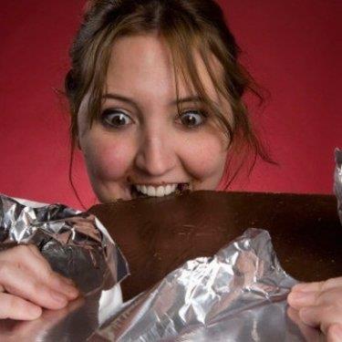 Yksek kan ekeri insan daha aktif ve kolay konsantrasyon kurar hale getirdiinden, bamllk gelitirilmesi de kolay oluyor.