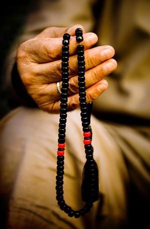 HASTALIA FA BULMAK N  <br>  Cum gn namazdan nce abdestli, elbisesi temiz ve kalbinden dny dncelerini karm olarak iki yz kerre &#8220;Y Allah el-mahmd f filihi&#8221; derse, Allah tel onun hastalna if verir.