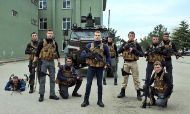 ki yeni sava dizisi &#8216;Sz&#8217; ve &#8216;simsizler&#8217; yzde 5 bandnn biraz zerinde seyrediyor.