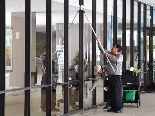 Seattle&#8217;daki btn camlar ykamak iin ne kadar para istersin?